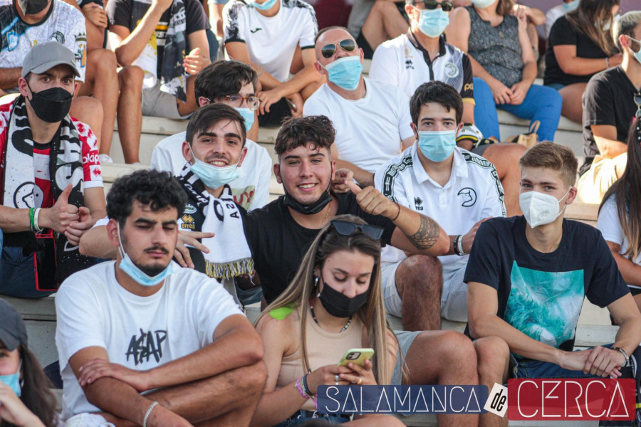 Unionistas - Cultural Leonesa público-3