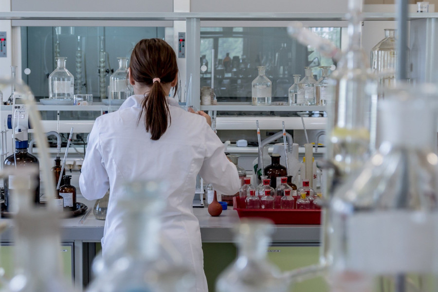 Mujer ciencia, investigadora
