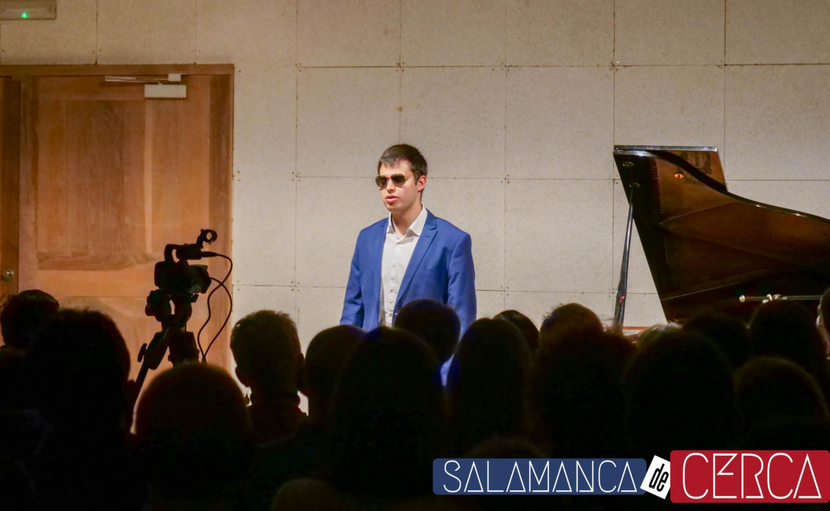 Concierto Adrián Domínguez. Pianista