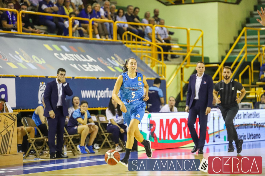 Perfumerías Avenida vs Spar Gran Canaria 05 10 2022 55