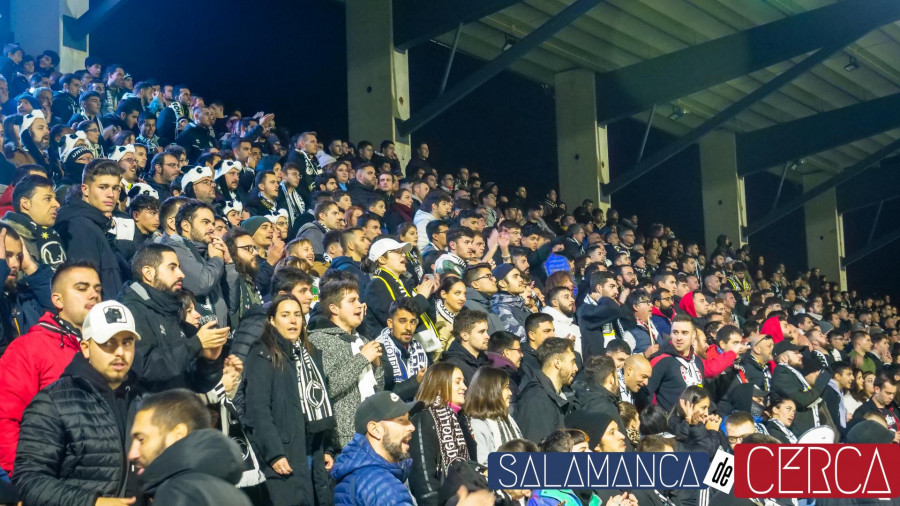 Unionistas de Salamanca vs Pontevedra  35