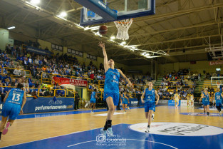 25 11 2023 Perfumerias avenida vs Cadi La Seu F 9779
