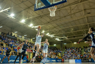 28 02 2024 Perfumerias Avenida vs Fenerbache 56