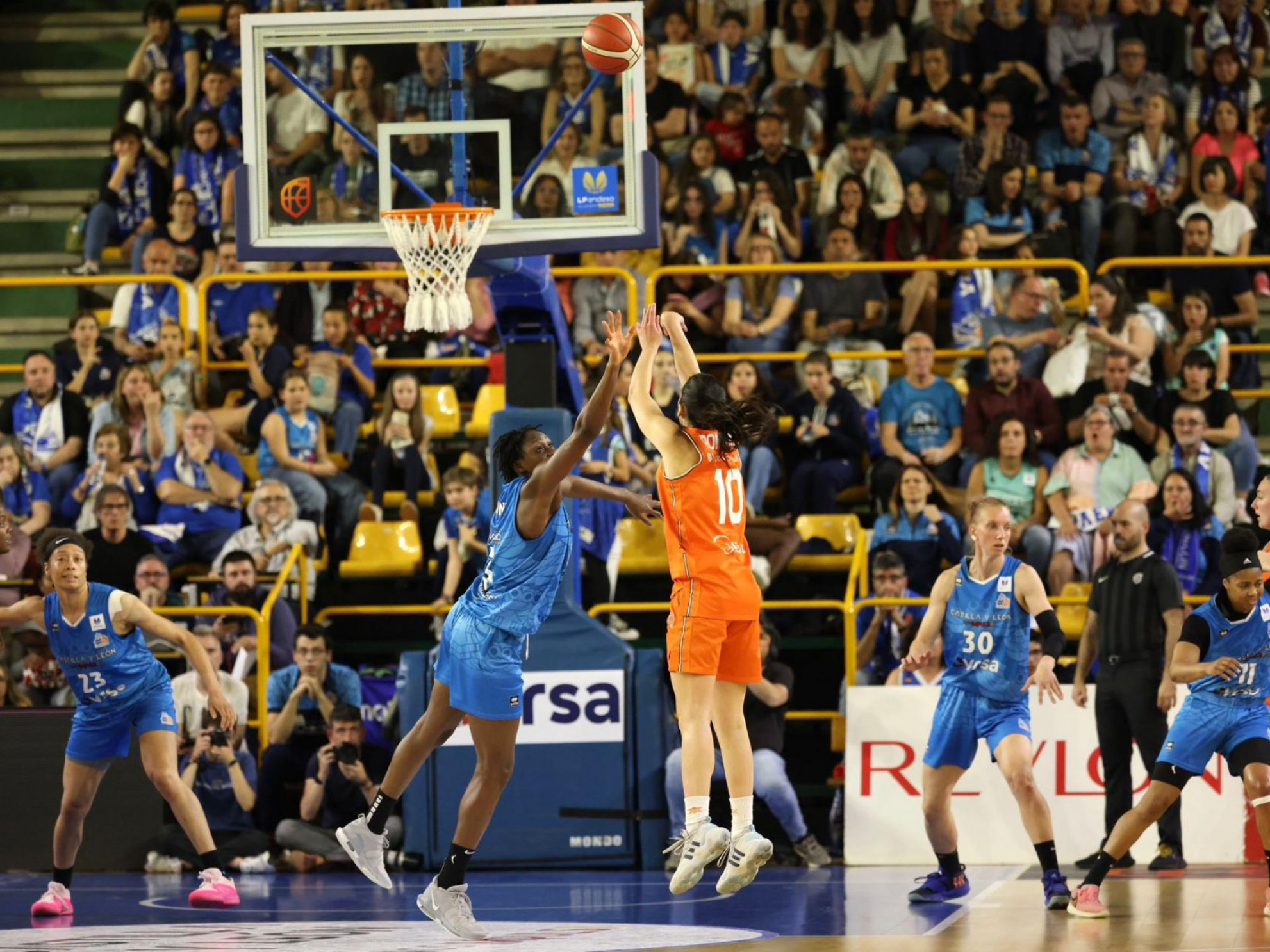 Perfumerías Avenida - Valencia Basket (9/05/2024)